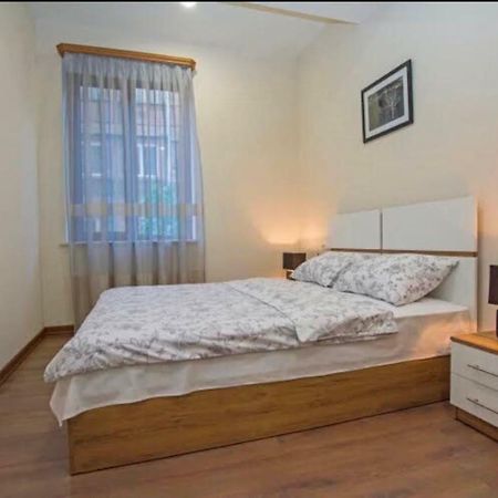 Boutique Apartment Erevan Esterno foto