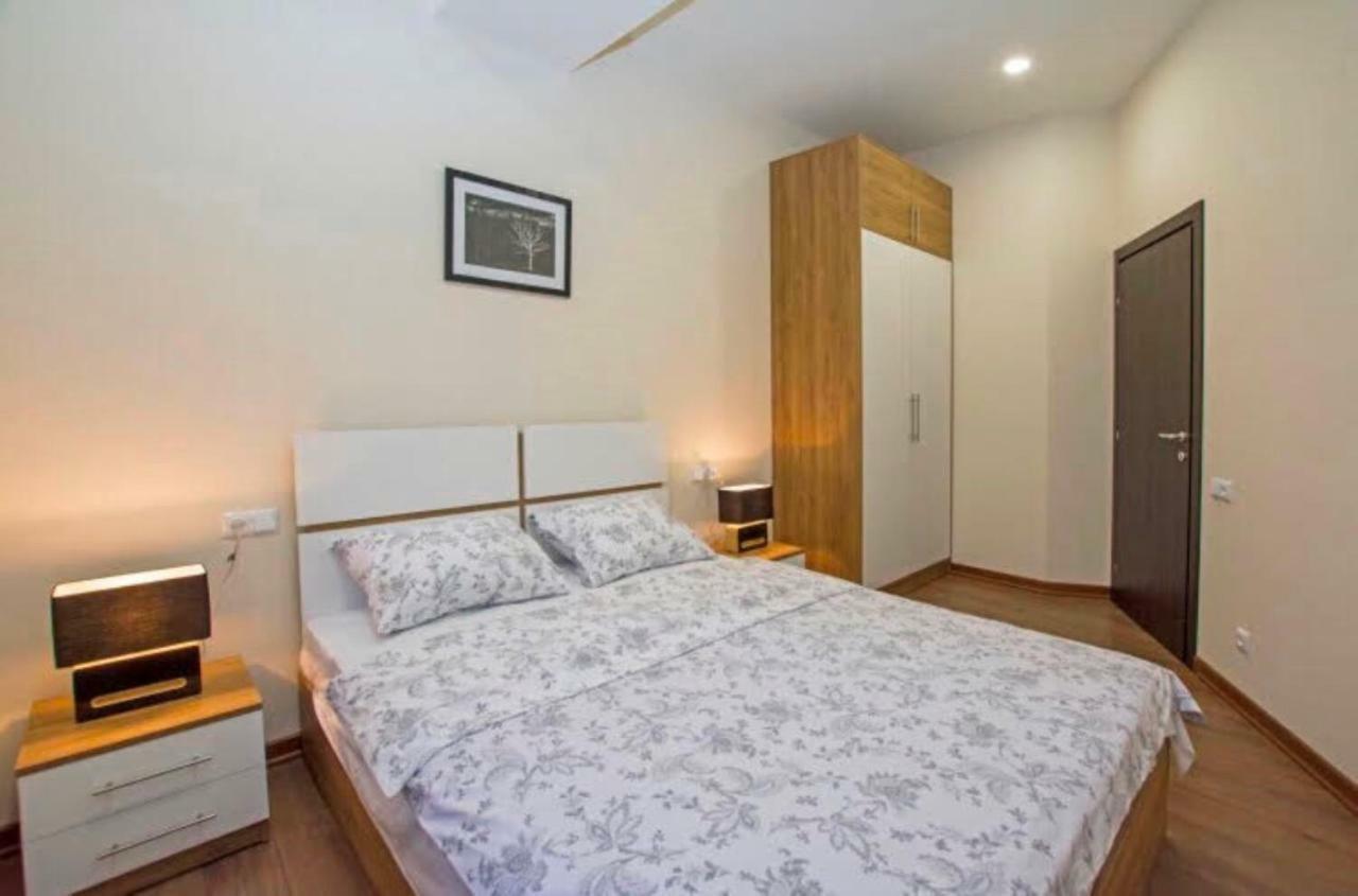 Boutique Apartment Erevan Esterno foto