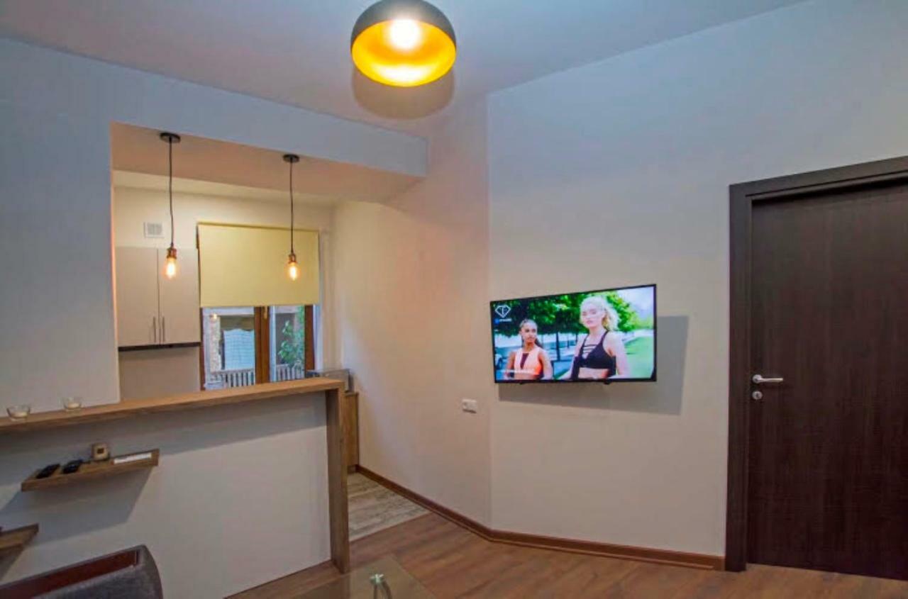 Boutique Apartment Erevan Esterno foto