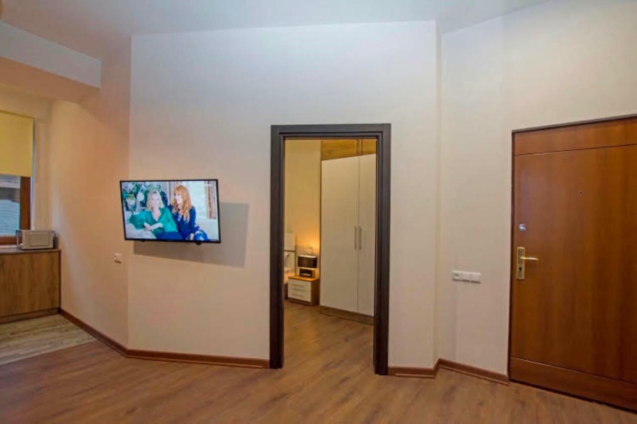 Boutique Apartment Erevan Esterno foto