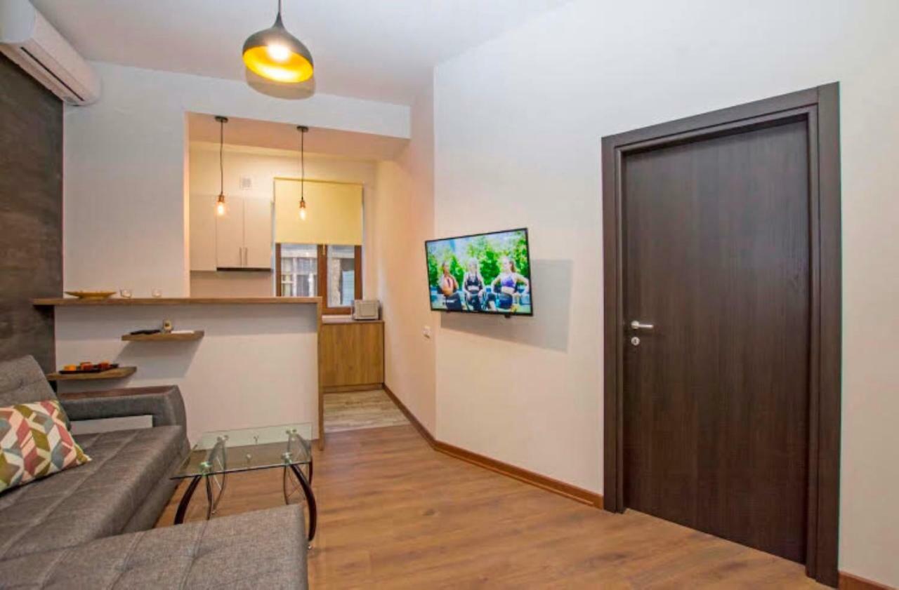 Boutique Apartment Erevan Esterno foto